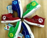 二手供應 Crocs花園鞋、帆布鞋及童款魔術貼圣克魯茲系列