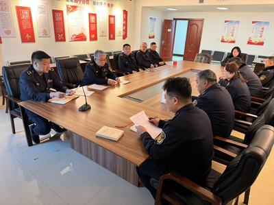 聚焦黨建引領(lǐng)推動(dòng)行業(yè)發(fā)展——市機(jī)動(dòng)車駕駛員培訓(xùn)綜合執(zhí)法大隊(duì)召開(kāi)組織生活會(huì)部署會(huì)